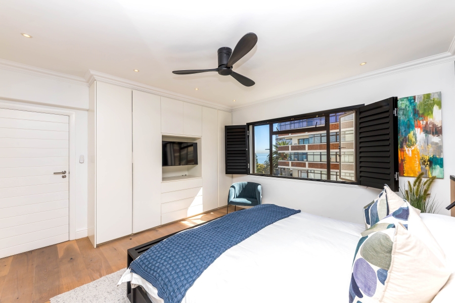 3 Bedroom Property for Sale in Sea Point Western Cape